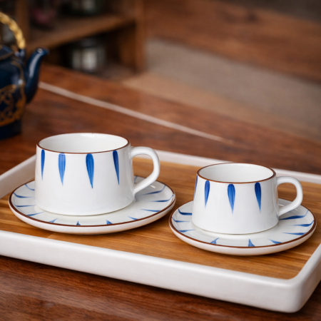 طقم فناجين بورسلان خطوط زرقاء