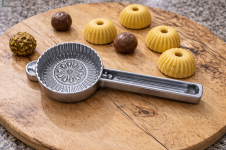 قالب معمول معدني