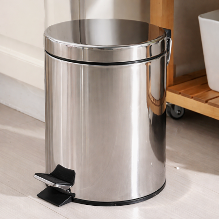 سلة نفايات ستانلس ستيل