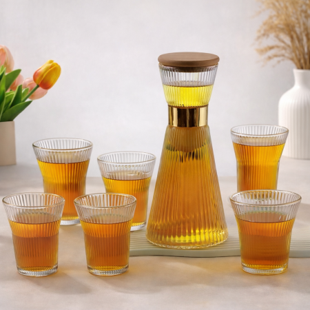 طقم شربة + 6 كاسات حز ذهبي