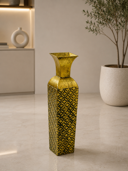 فازة ديكور معدنية - هندسية